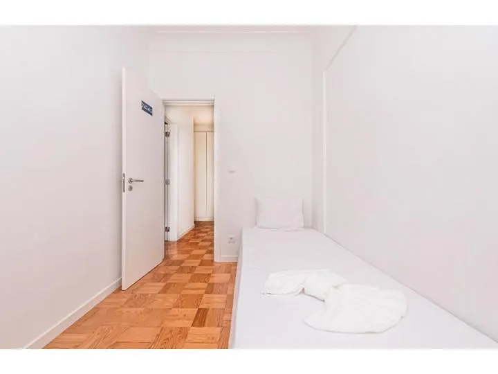 Houze_4 Room Flat In Lisbon Centre Near Zoo Portugal
